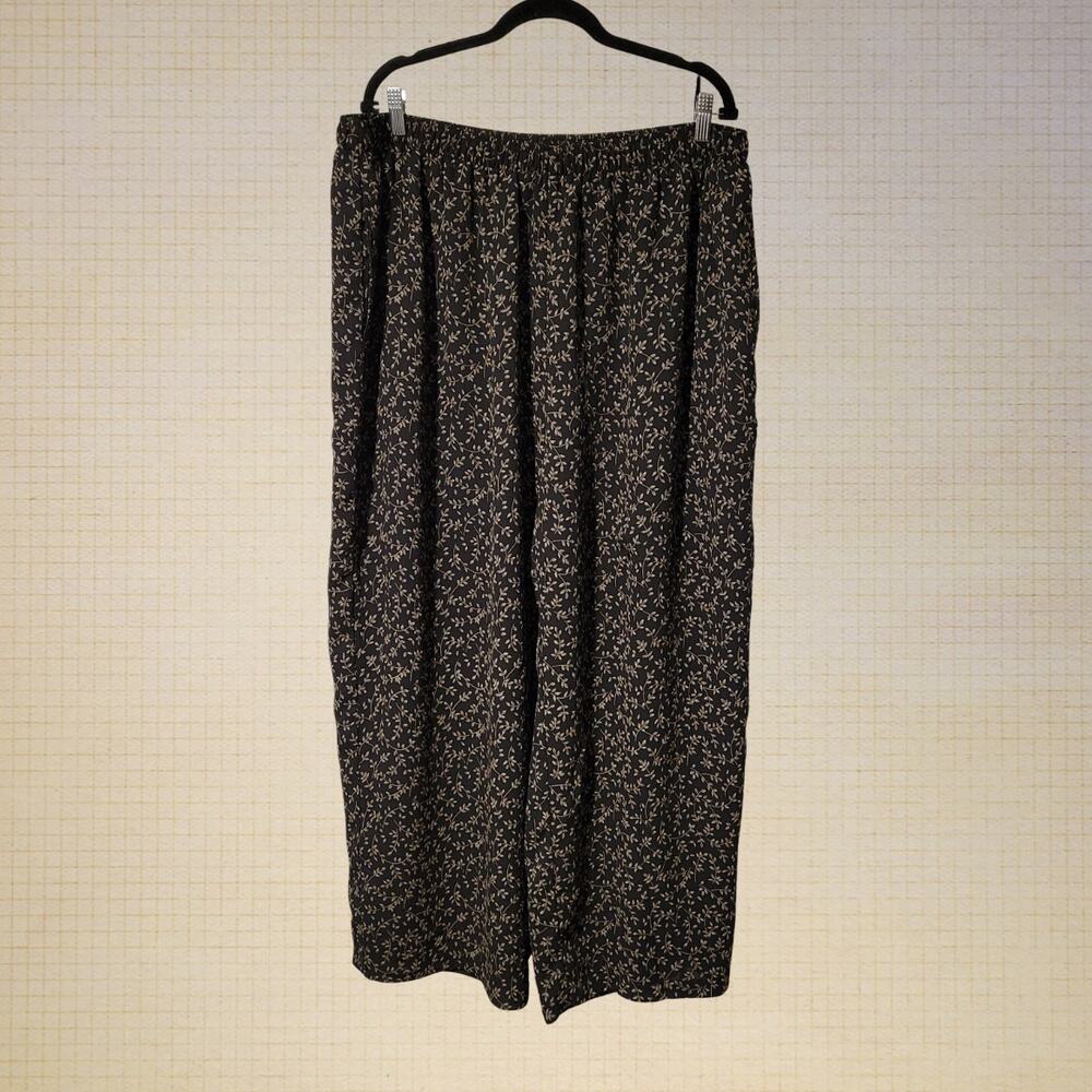 Chaus Plus Size Wide Leg Palazzo Pants Black Leaf Print Elastic Waist 24W Size 4